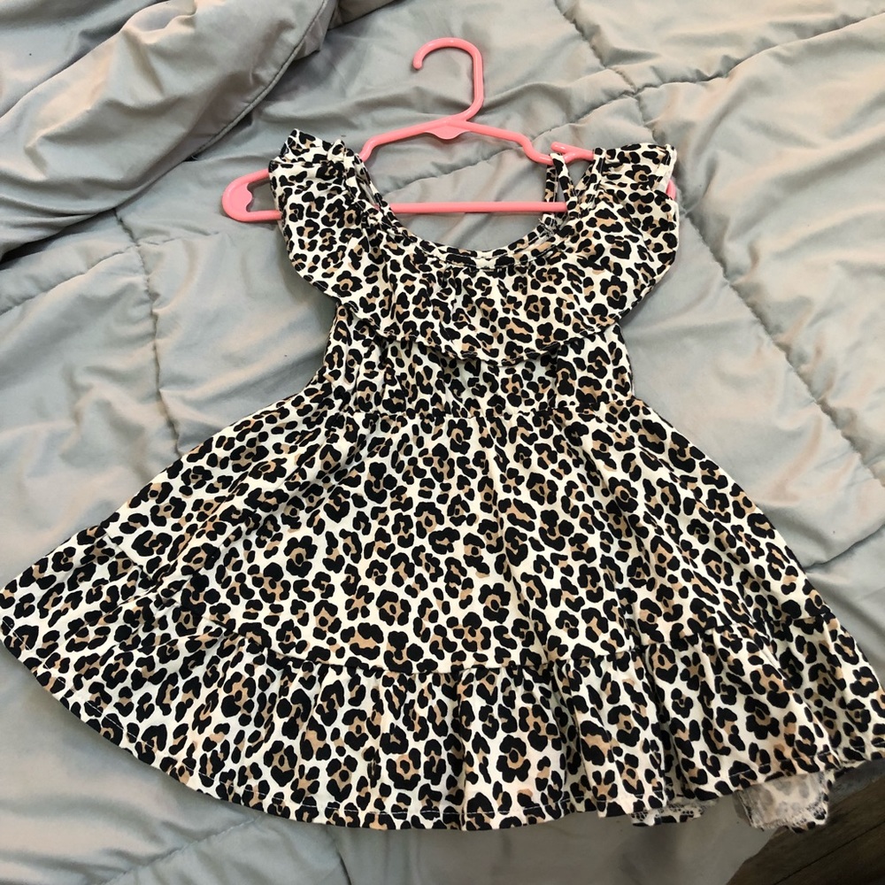 Children’s place cheetah dress
